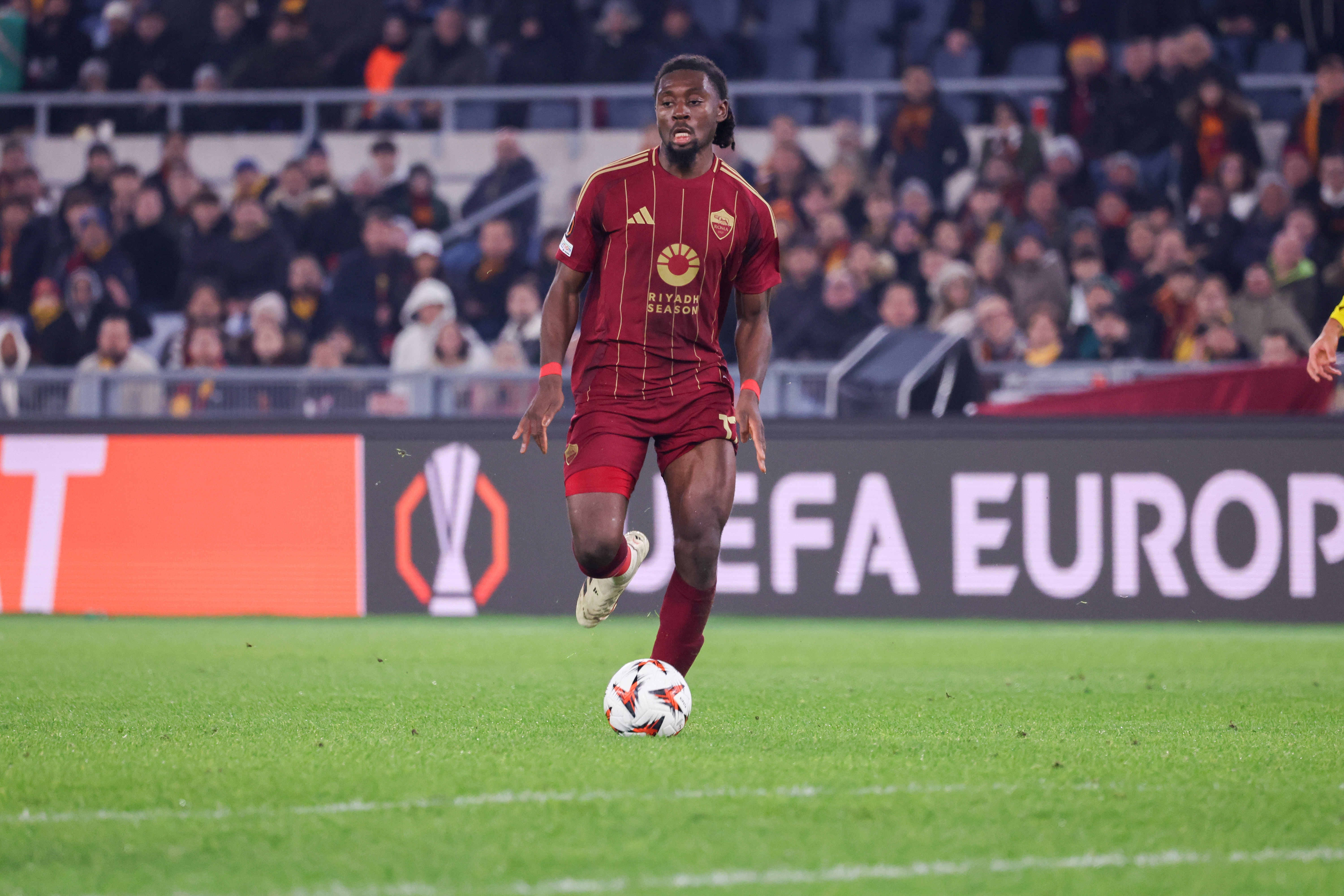 开云APP-科内:去年夏天罗马是少数信任我的俱乐部,我乐意继续为罗马效力