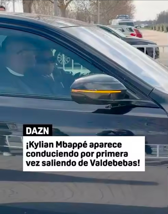 开云在线-姆巴佩考取驾照首度独自驾车现身皇马训练基地|基利安·姆巴佩|法国足球队|皇家马德里|阿尔科孔|维尼修斯_新浪体育_新浪新闻